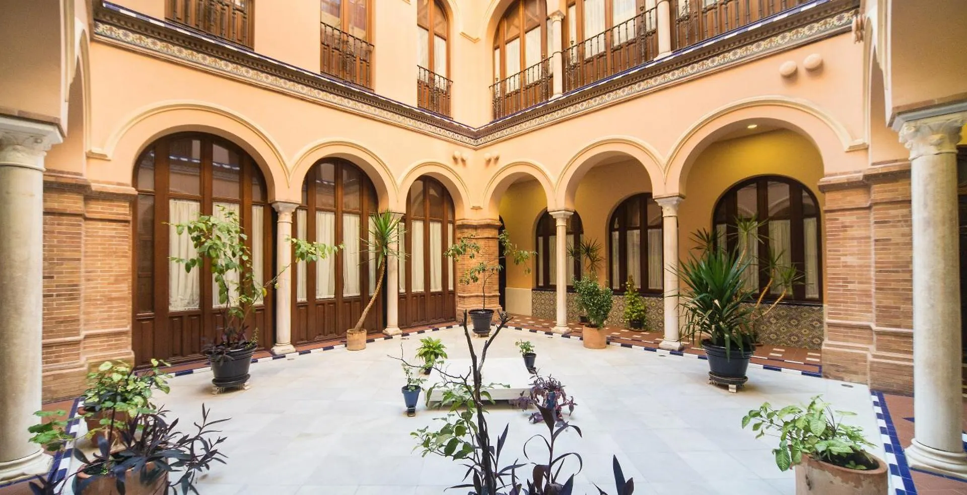 Exclusive Triplex With Private Terrace Apartment Seville