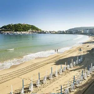 Miramar Luxurious Flat, 3 Double Rooms, Free Parking, Terrace, Completely New , San Sebastián España