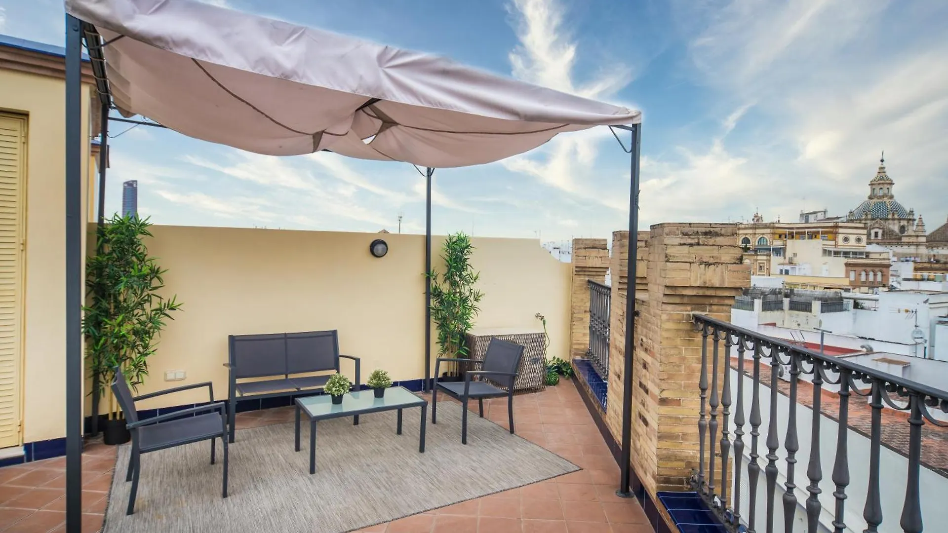 Exclusive Triplex With Private Terrace Apartment Seville