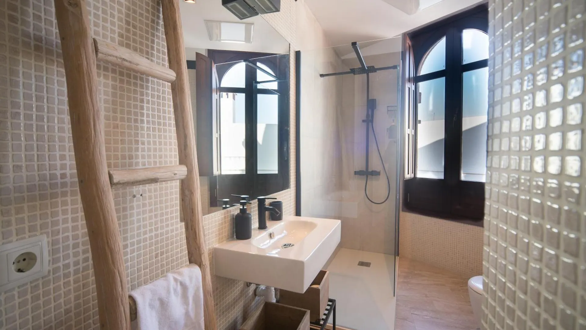 Exclusive Triplex With Private Terrace Daire Sevilla